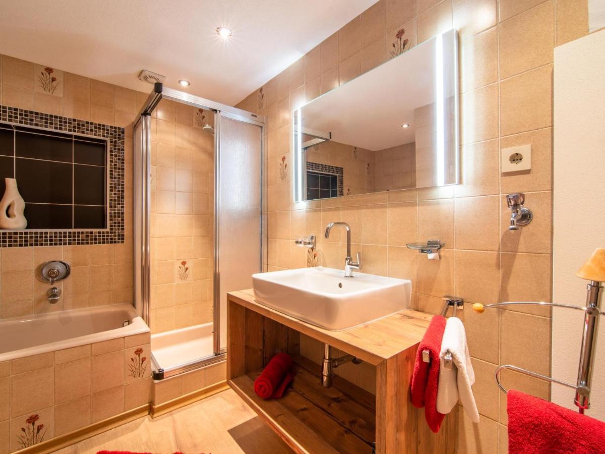 Beim Zuntl I Apartment Ehrwald Bagian luar foto